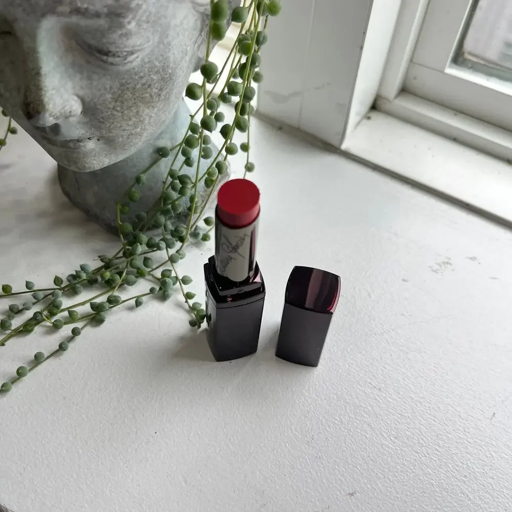 NEW Laura Mercier Lip Parfait Creamy Colorbalm Lipstick in Red Velvet